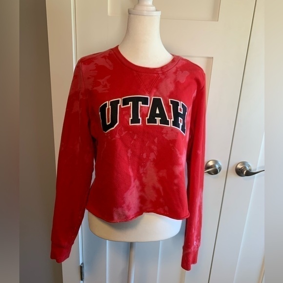 Champion Tops - Champion Tie Dye Utah Cropped Sweatshirt Size Large